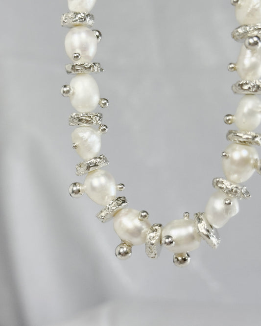 Drip Drop Pearl Magma Bold Necklace