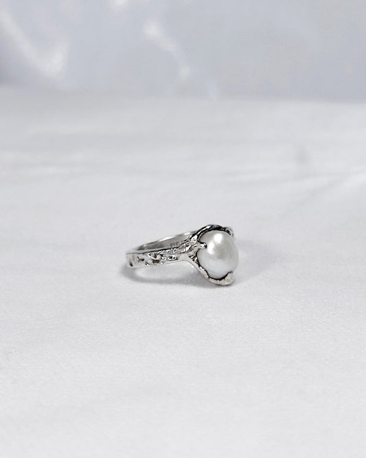 Magma Pearl Ring