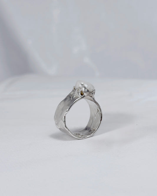 寬版珍珠銀鑲戒