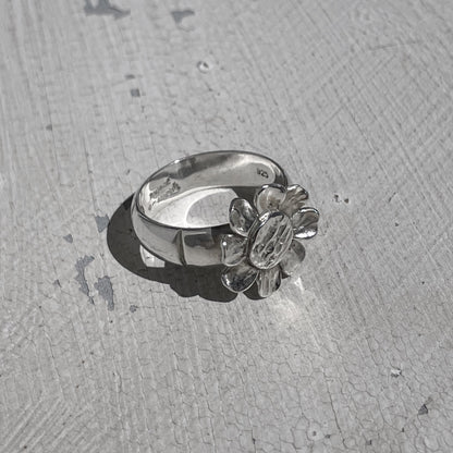 Flora Silver Ring